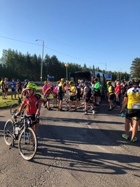 1-ryhmä Kolarin huoltopisteellä