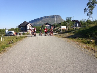 Kuntosarjan lähtötunnelmia Kilpisjärvellä