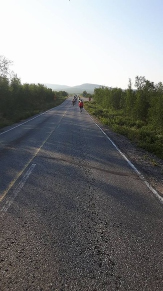 Pyöräilyä tunturimaastossa