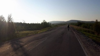 Pyöräilyä tunturimaastossa